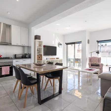 Mestral Port Apartment *